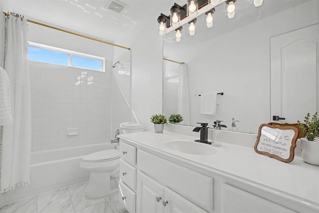 Wimbledon On The Creek - Residential