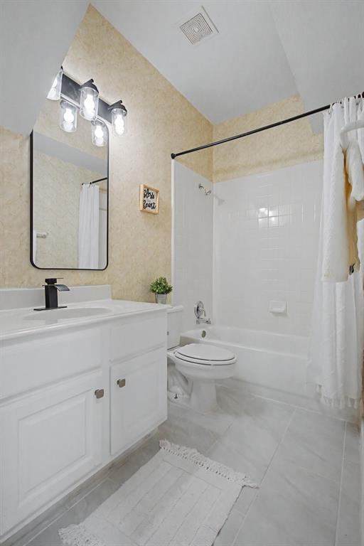 Wimbledon On The Creek - Residential