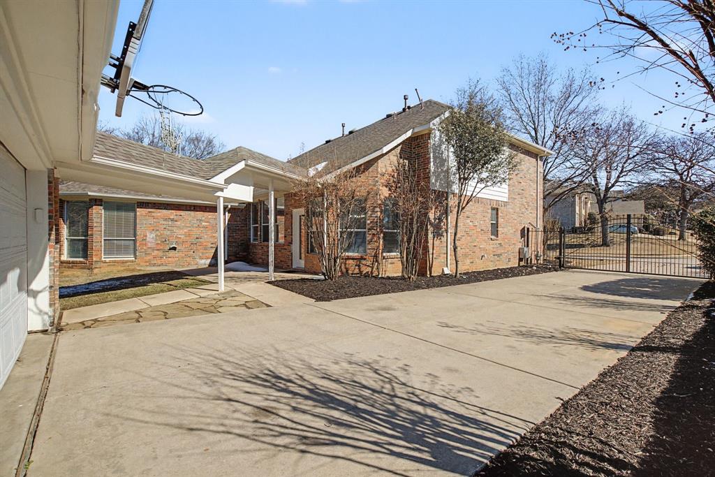 Wimbledon On The Creek - Residential