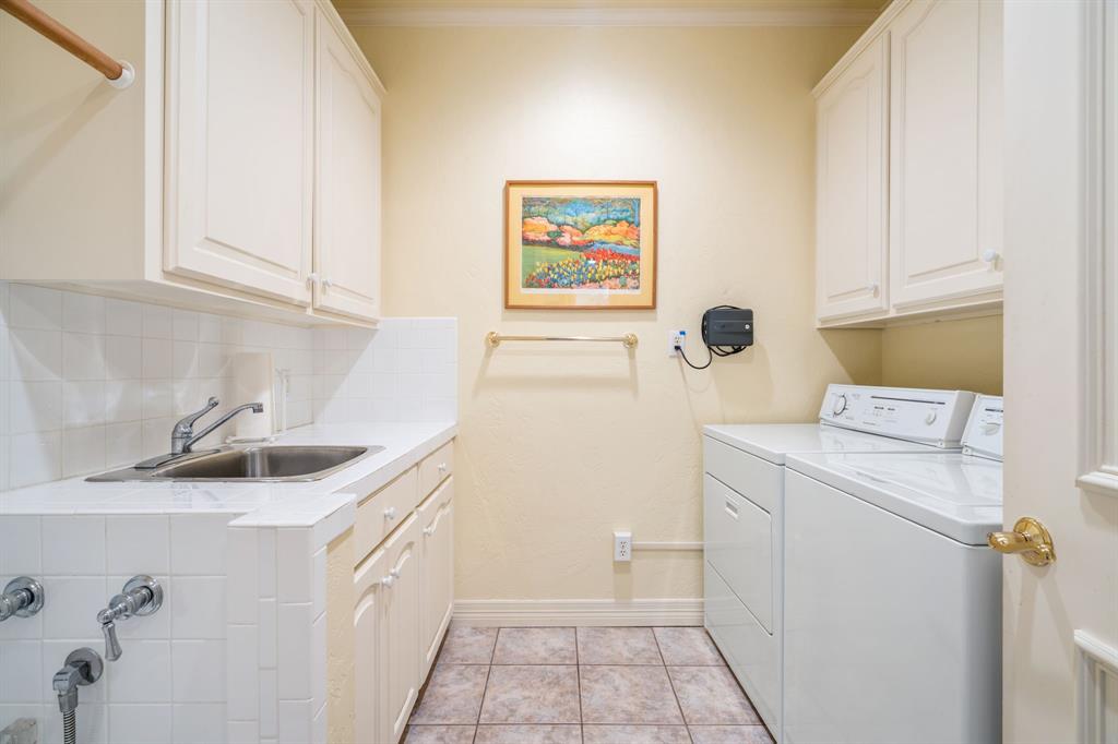 Pinnacle Club - Residential