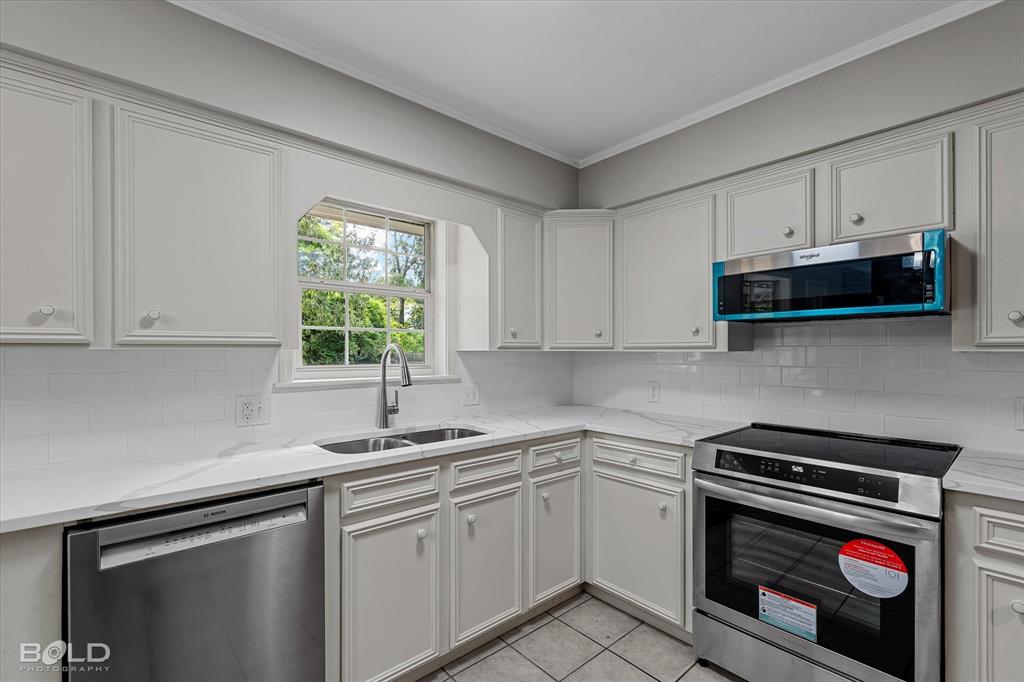 Shreveport, Louisiana 71118, United States, 3 Bedrooms Bedrooms, ,2 BathroomsBathrooms,Residential,Active,199087