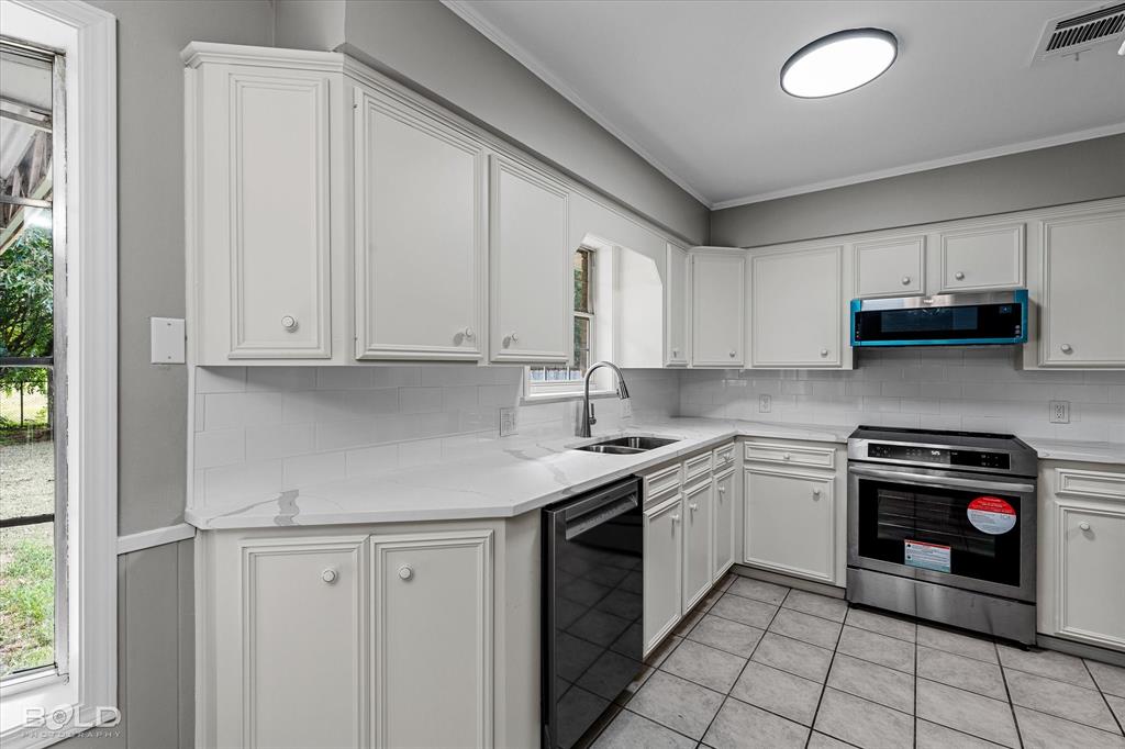 Shreveport, Louisiana 71118, United States, 3 Bedrooms Bedrooms, ,2 BathroomsBathrooms,Residential,Active,199087