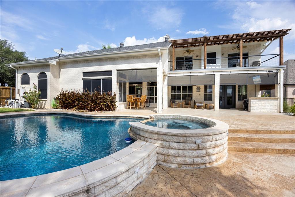 Waters Edge - Residential