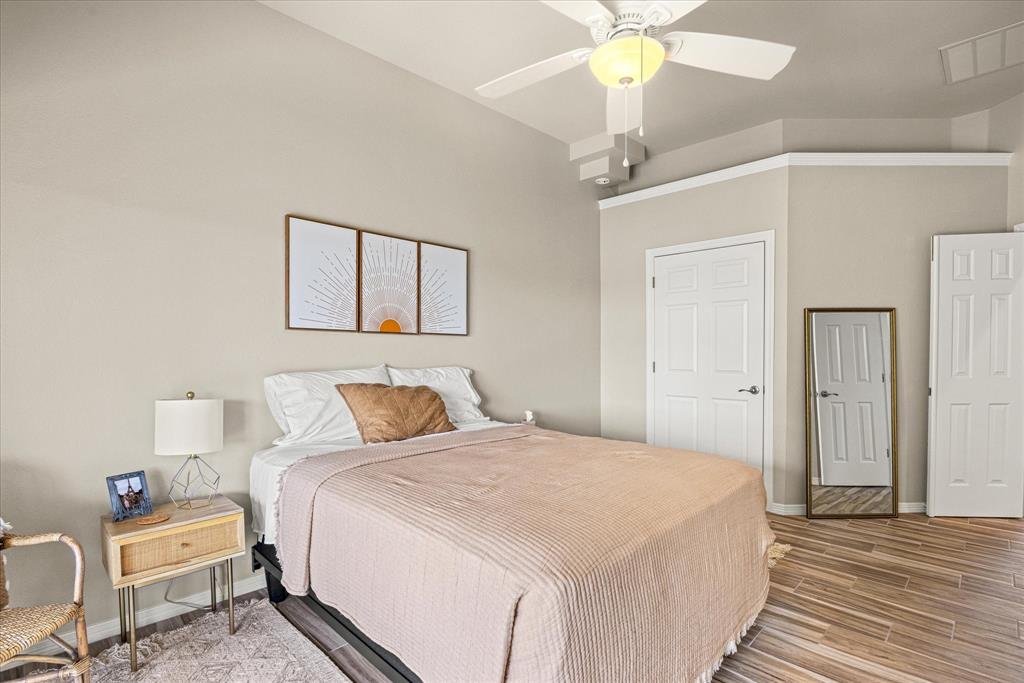 Waters Edge - Residential