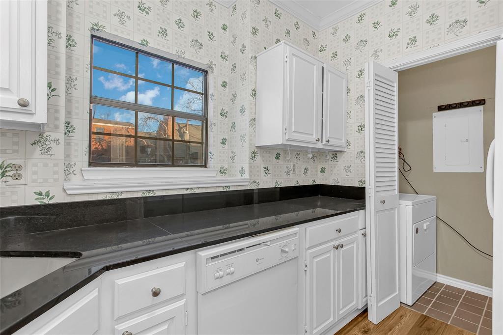 Remington Smu Condos - Residential