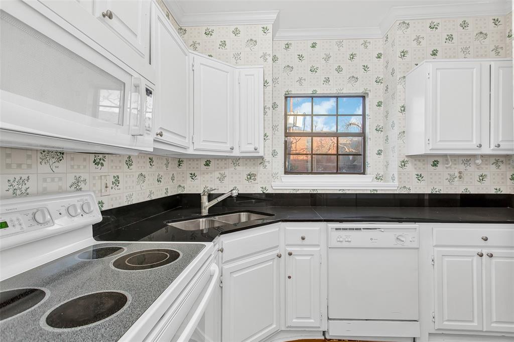 6004 Auburndale Avenue F