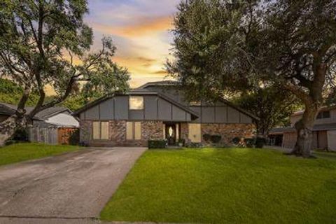 2308 Louise Lane Ennis TX 75119