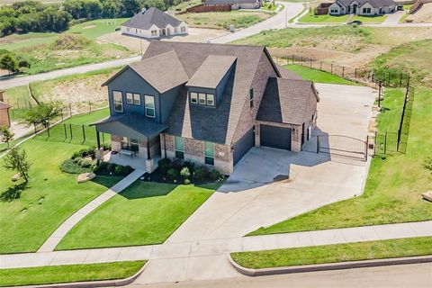 8208 Indian Hills Court Benbrook TX 76126
