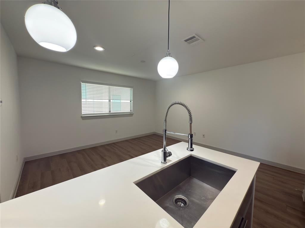 Alexander Park - Residential Lease