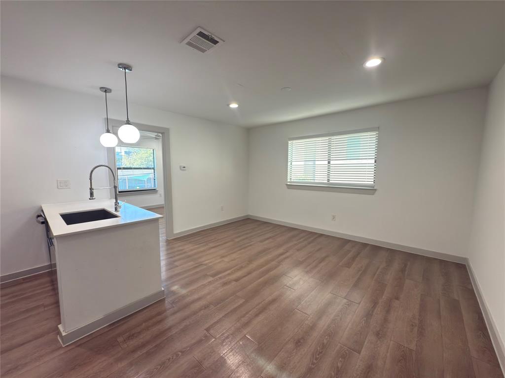 Alexander Park - Residential Lease