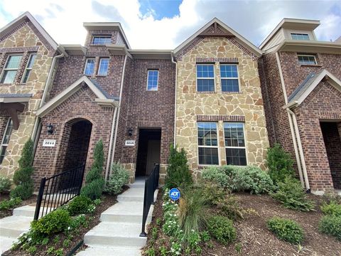 Photo of 2248 Lasso Court, Mesquite, TX 75149 (MLS # 21230325)