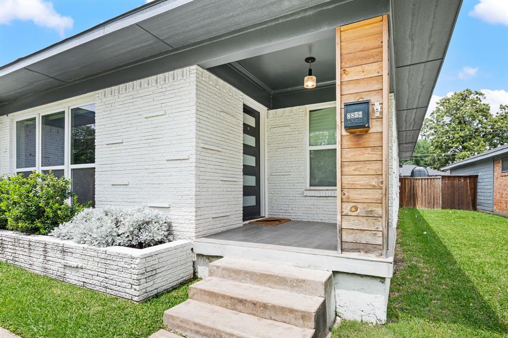 8852 Larchwood Drive