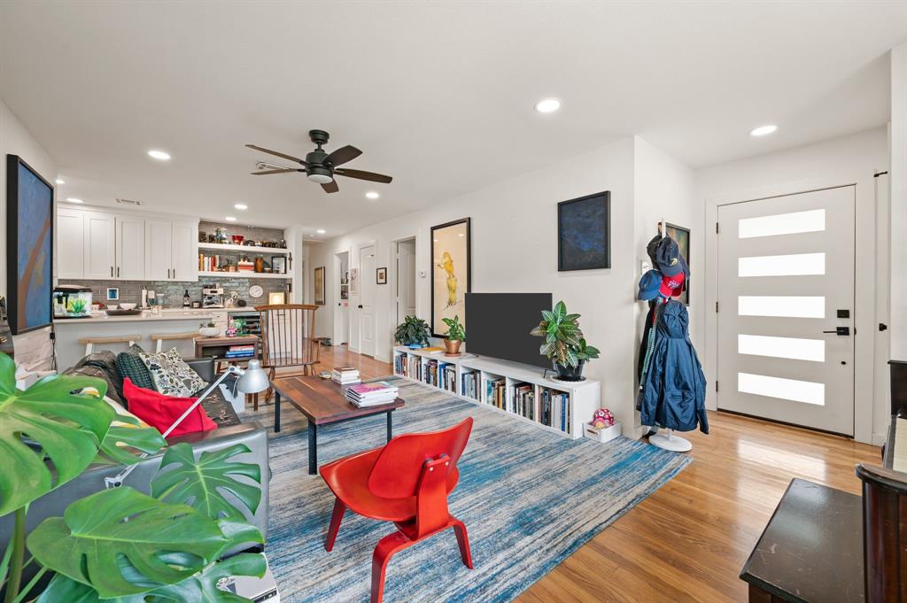 LAKE HIGHLANDS ESTATES NO 10 BLK - Residential
