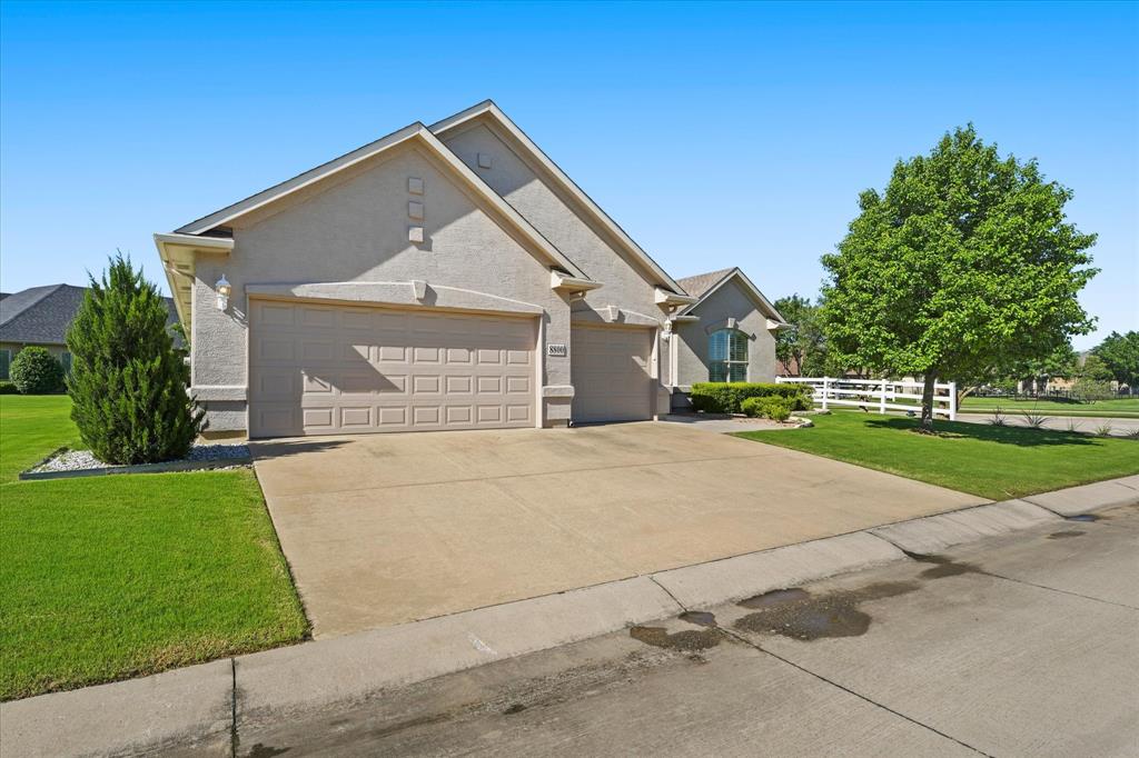 8800 Freeport Drive