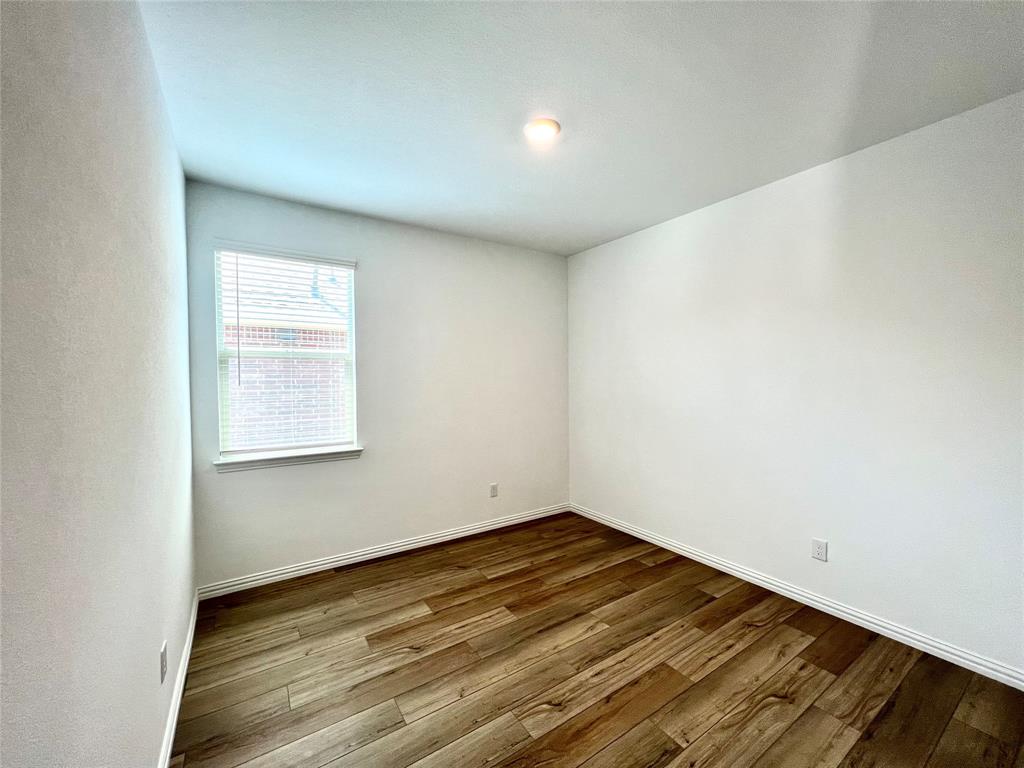 SUTTON FIELDS PHASE 3B - Residential Lease