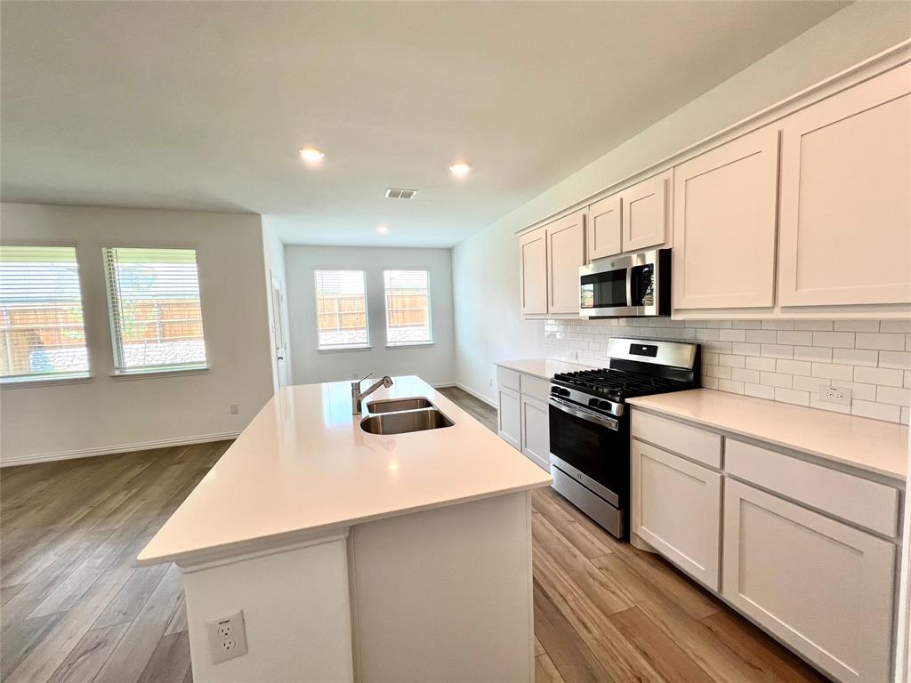 SUTTON FIELDS PHASE 3B - Residential Lease