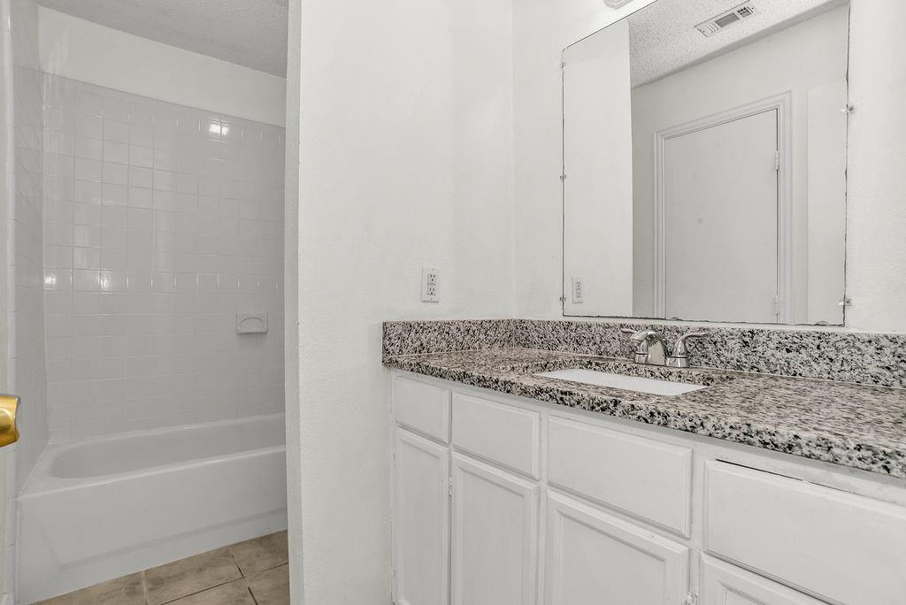 Brook Meadows 01 - Residential