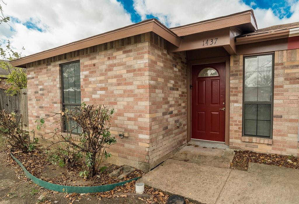 Brook Meadows 01 - Residential