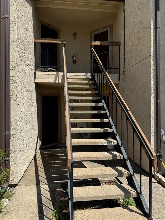 Creekbend Townhomes - Residential Lease