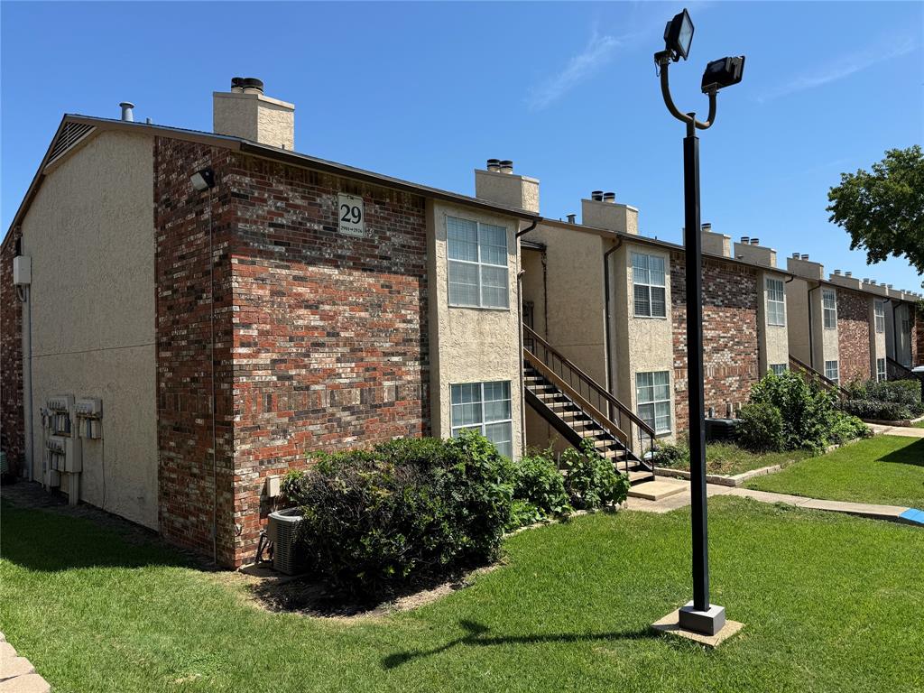Creekbend Townhomes - Residential Lease