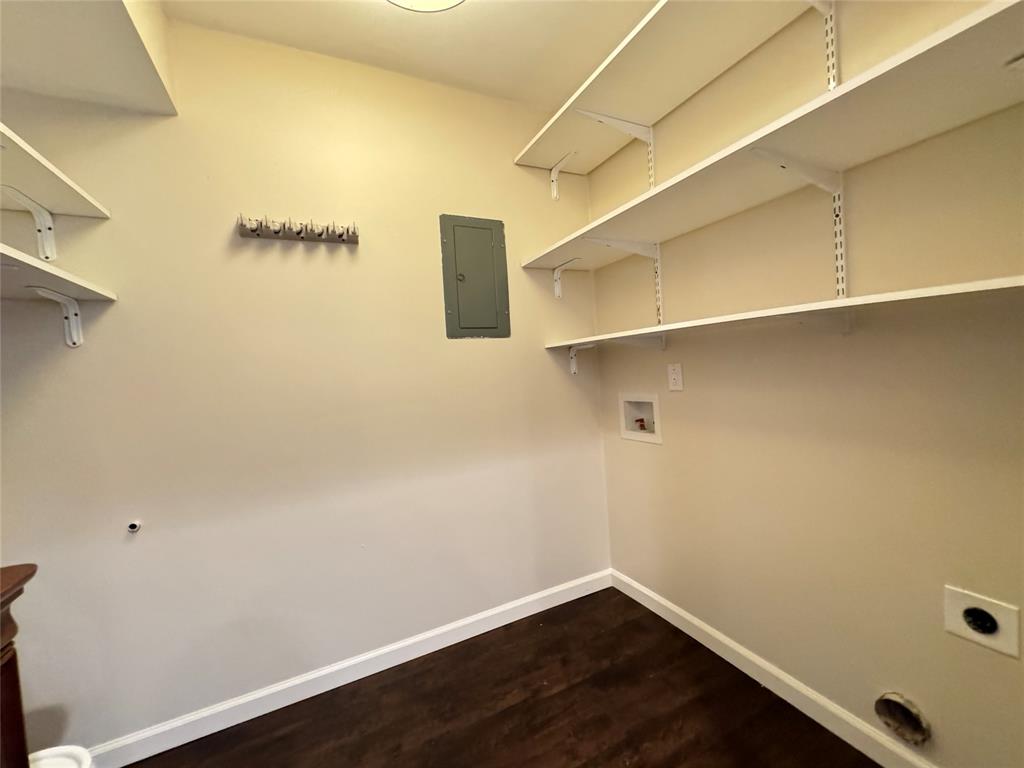 Creekbend Townhomes - Residential Lease