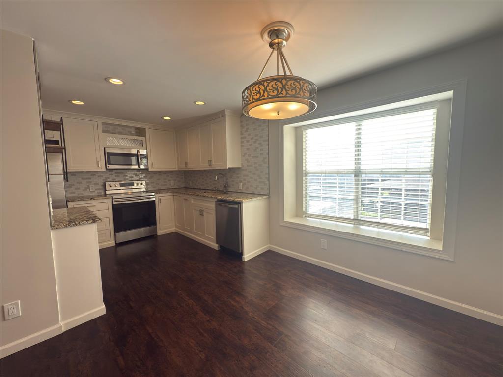 Creekbend Townhomes - Residential Lease