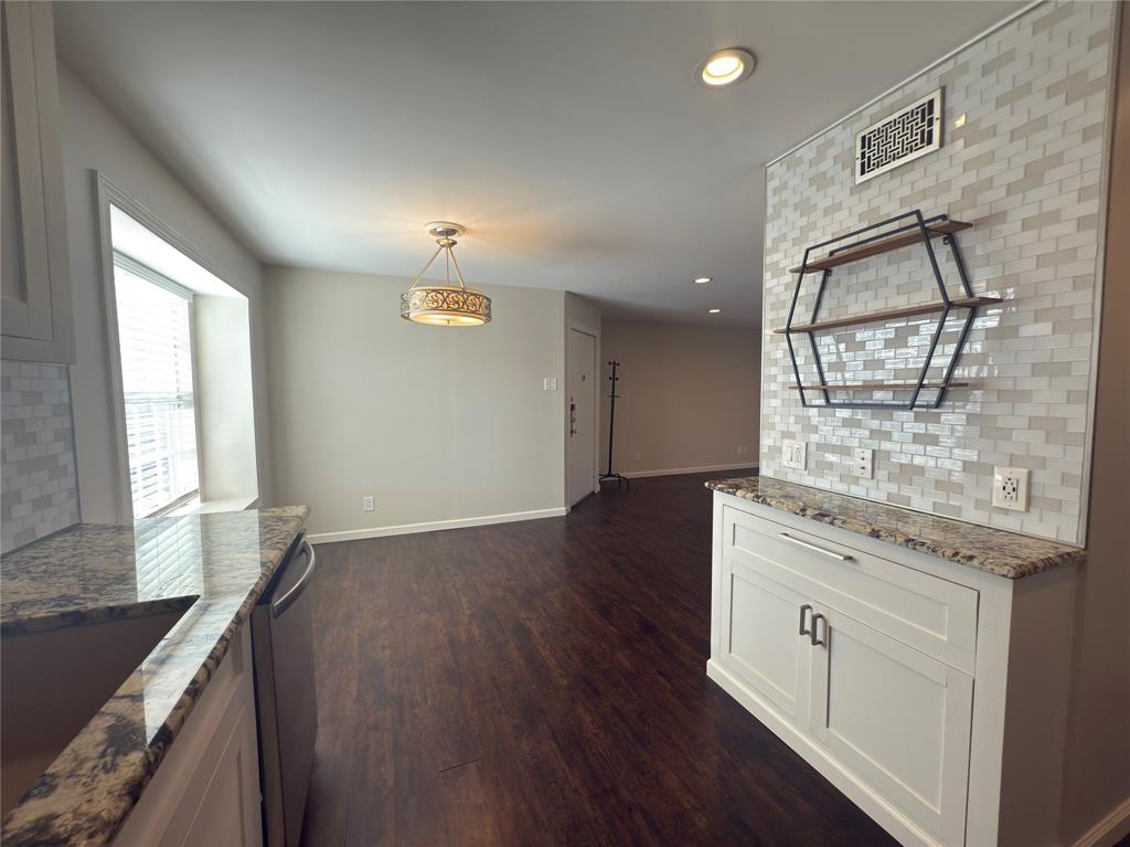 Creekbend Townhomes - Residential Lease