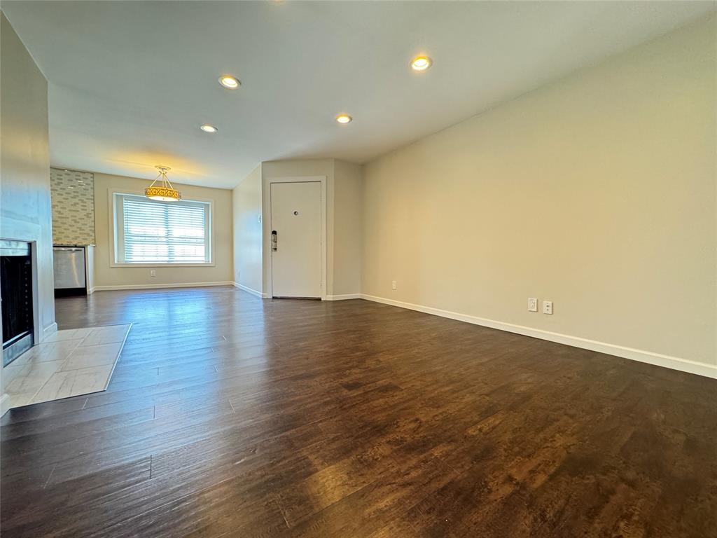 Creekbend Townhomes - Residential Lease