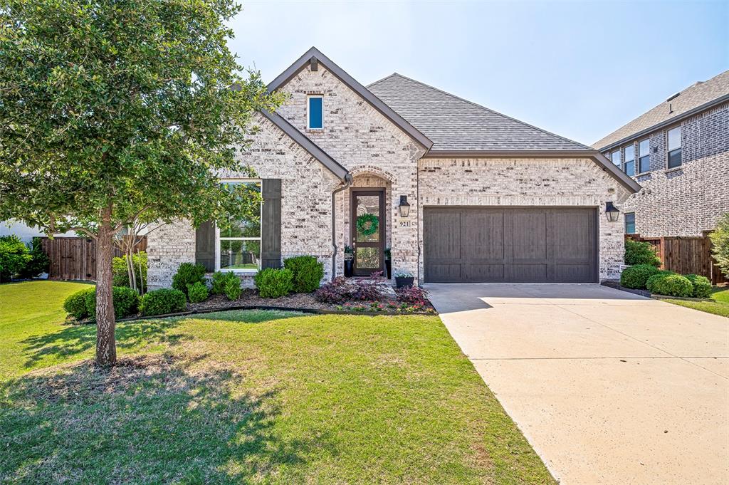 921 Gladewater Drive