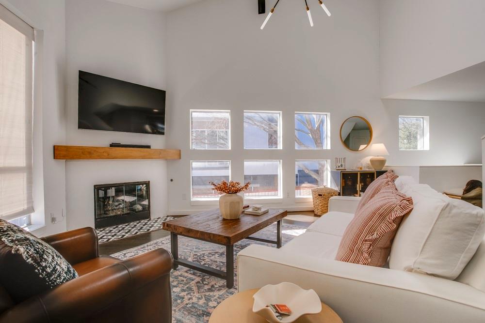 San Jacinto Street Townhomes - Residential