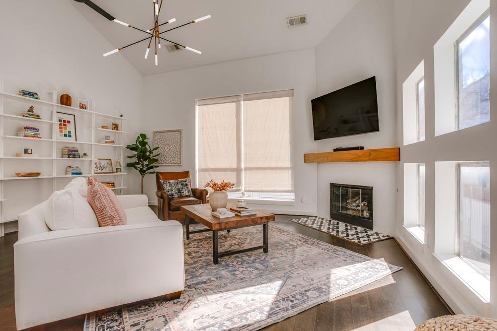 San Jacinto Street Townhomes - Residential