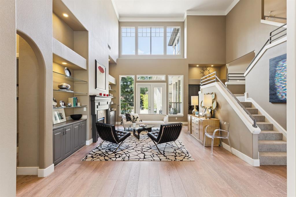 1202 Earlston Court
