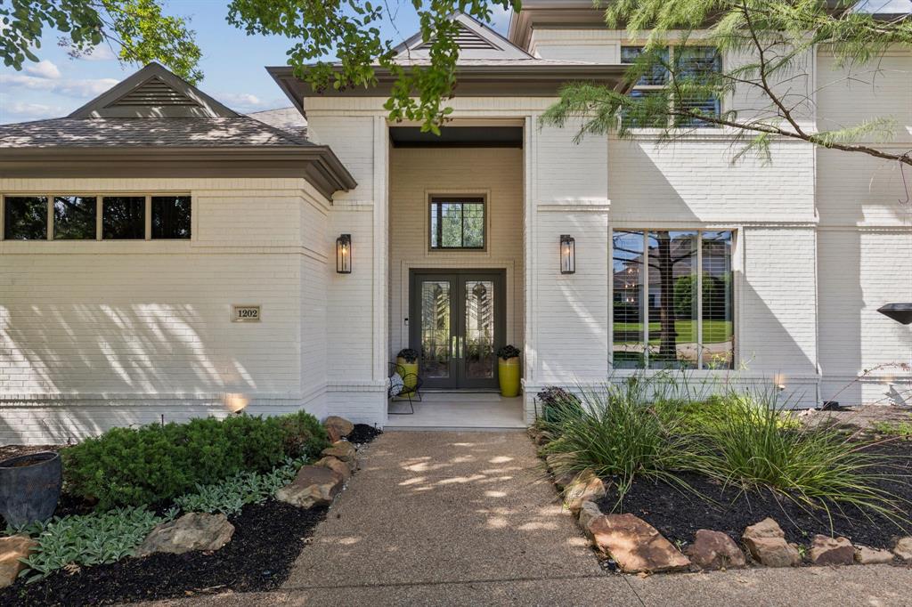 1202 Earlston Court