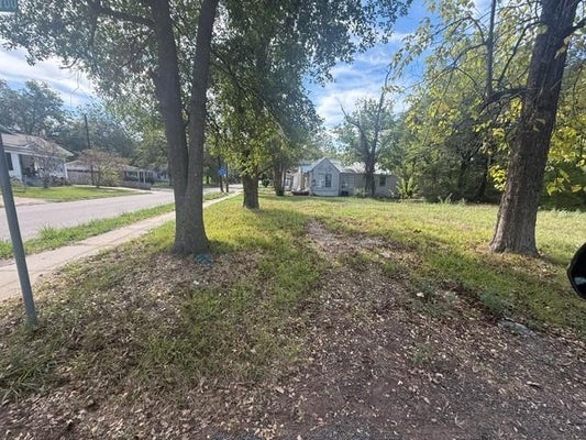 708 6TH ST SE, PARIS, TX 75460 - Image 787cf50c8dd02956d8a2ae0ce6b2efcd/3509810537
