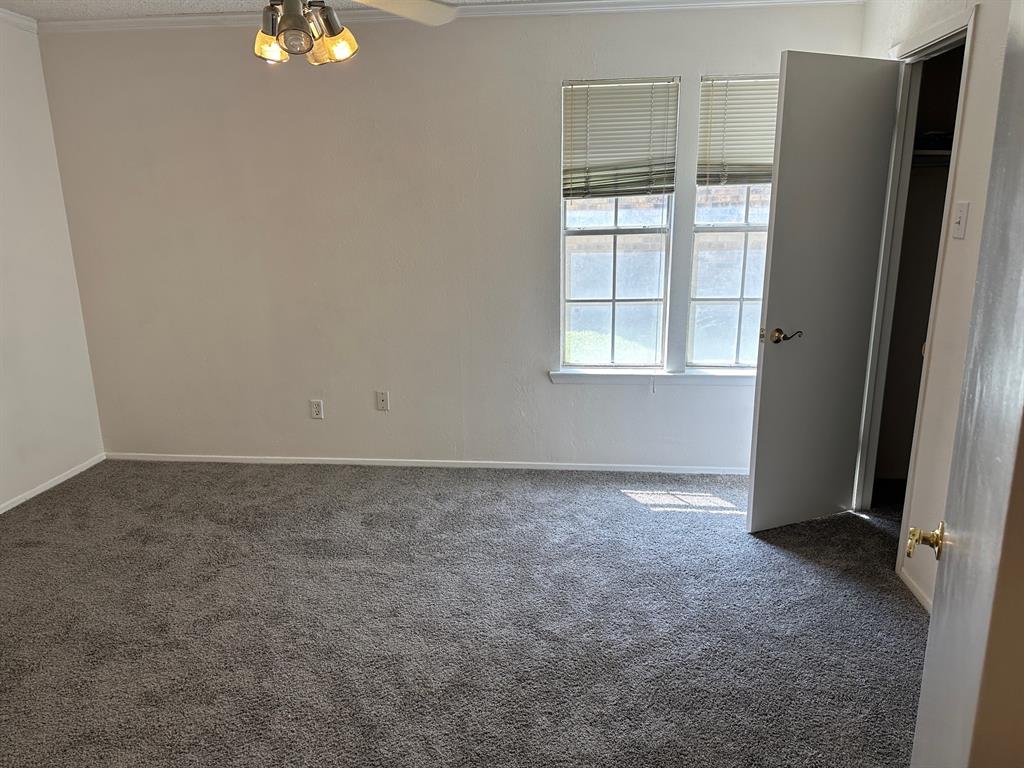 5300 Keller Springs Road 1090