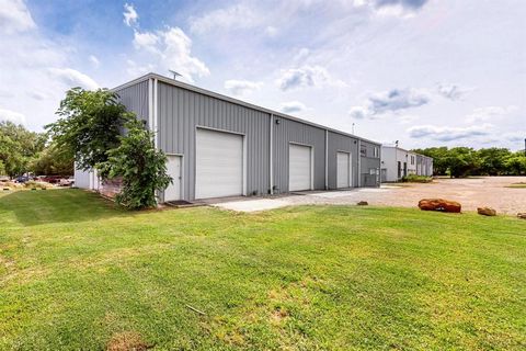 11544 Cockelburr Road Roanoke TX 76262