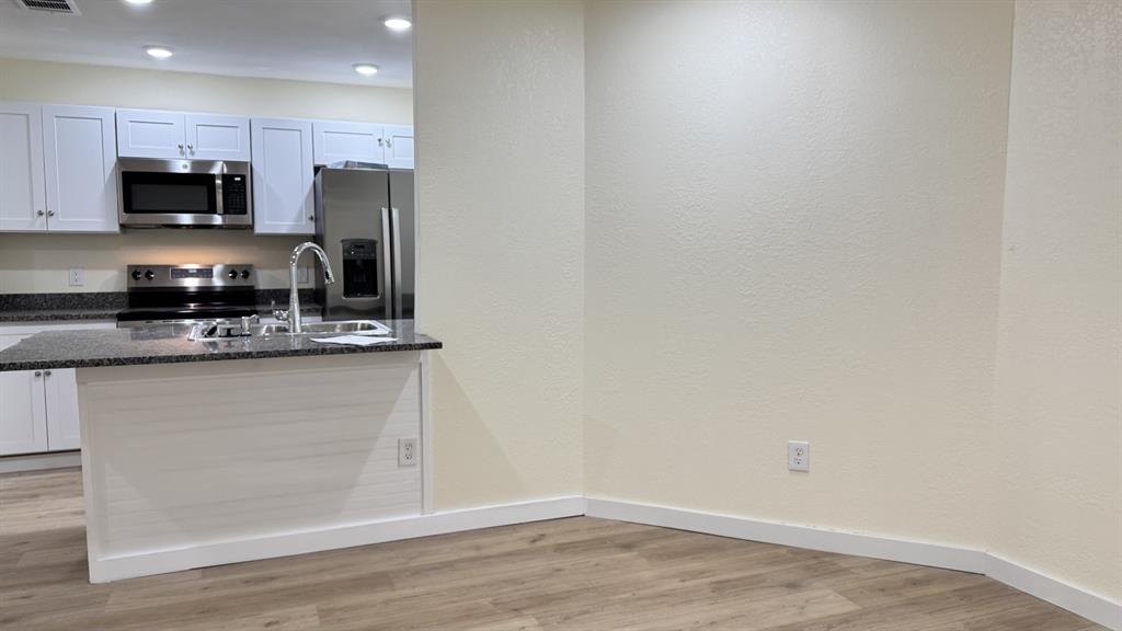 Arlington Oaks Condo - Residential Lease