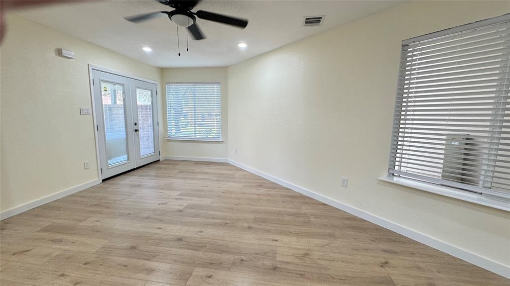 Arlington Oaks Condo - Residential Lease