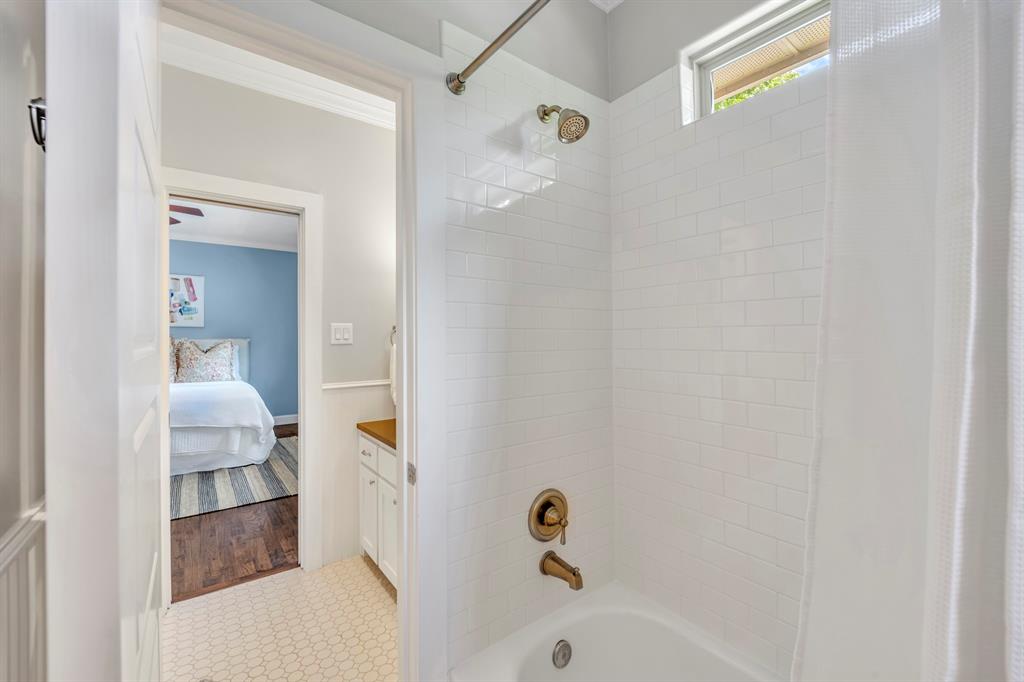 Williams-Caruth Terrace - Residential