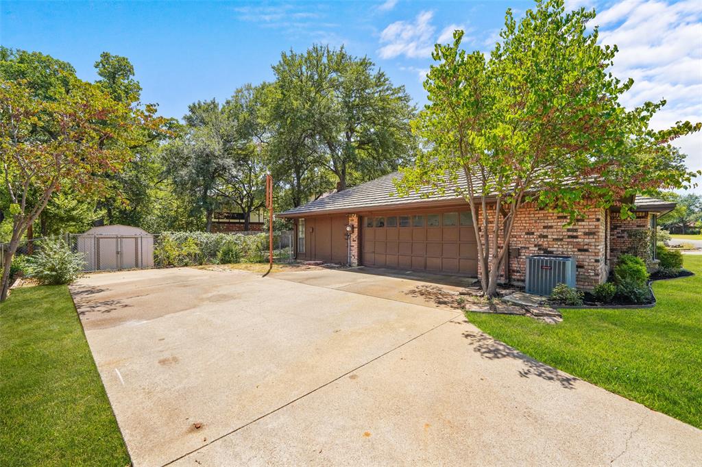 2323 Brookside Drive
