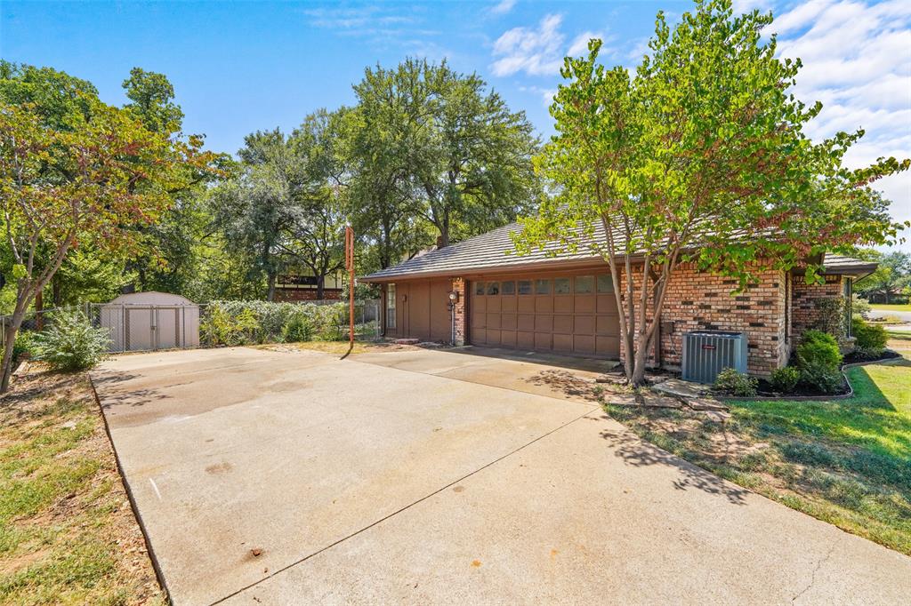 2323 Brookside Drive