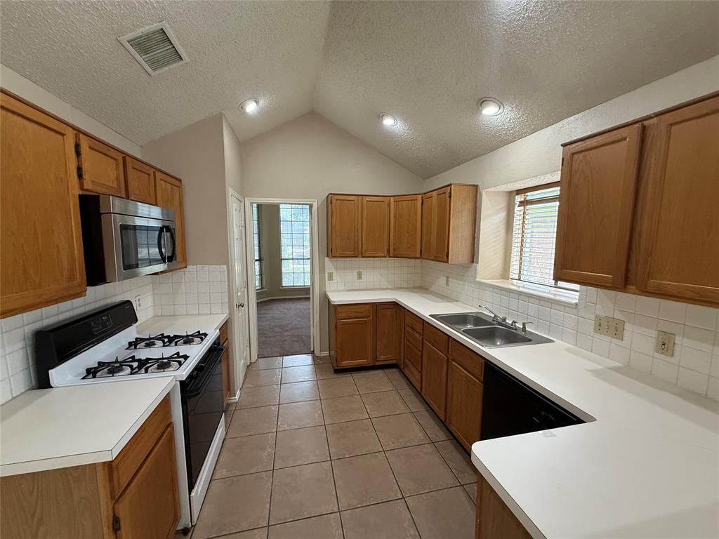 1631 Ariel Drive