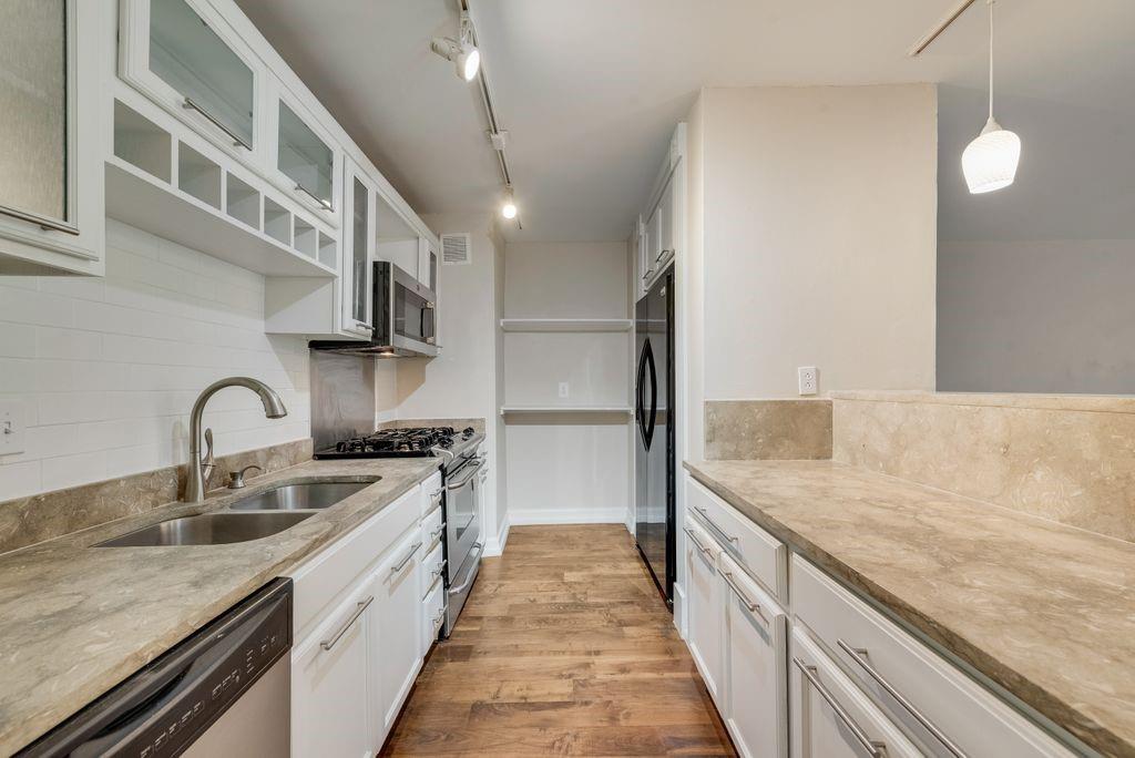 3883 Turtle Creek Boulevard 311