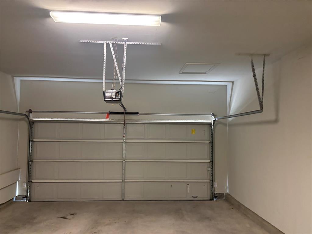 University Place Add Ph 1 - Residential Lease