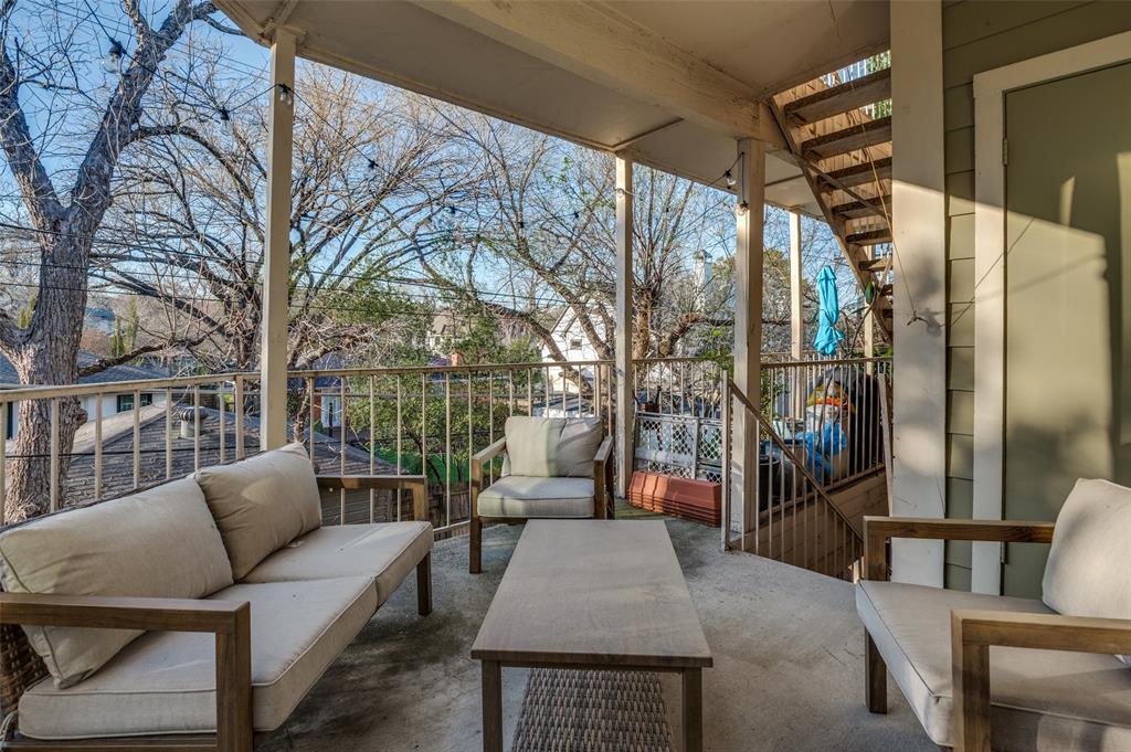 Oaks Of Lakewood Condo - Residential