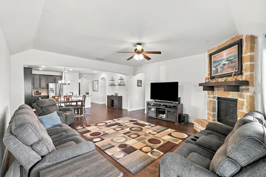1733 Ridge Creek Lane