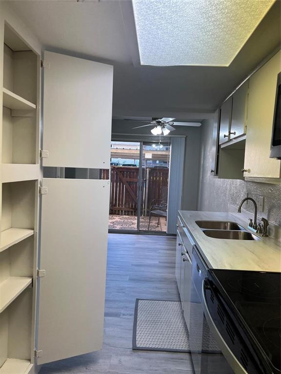 Las Colonitas Condo - Residential