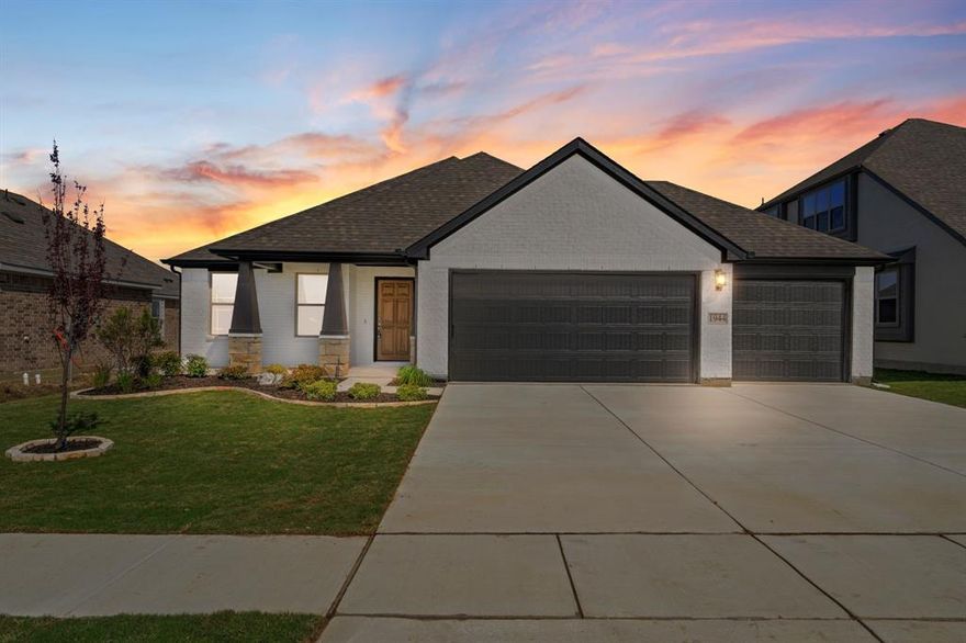 THE ALMONT- PRESENTED BY BILTMORE HOMES IS THE PICTURE PERFECT FLOORPLAN WITH 3 BEDROOMS, AND A GREAT SIZED OFFICE SPACE. HOME HAS BEAUTIFUL ENGINEERED WOOD LOOK  FLOORING IN ALL COMMON SPACES & PLUSH CARPET IN YOUR BEEDROOMS. STUNNING QUARTZ IN THE KITCHEN AND BATHROOMS, WITH BEAUTIFUL TILE WORK. THIS COZY COMMUNITY IS POISED AND WELL PRICED AHEAD OF THE GROWTH EXPECTED FOR THE AREA – BE AHEAD OF THE CURVE WITH THIS LOCATION. ON SITE MODEL HOME 2400 CR 213 VENUS TX 76084