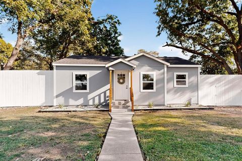 1100 Edgefield Drive Garland TX 75040