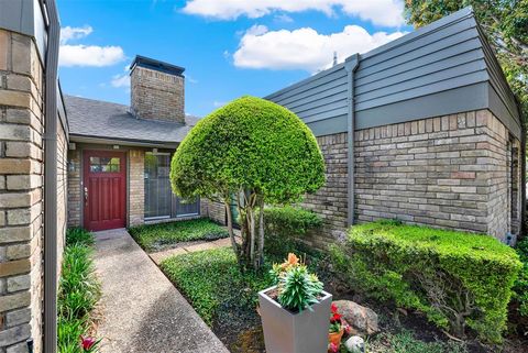 Tiny photo for 8344 Old Moss Road, Dallas, TX 75231 (MLS # 21210165)
